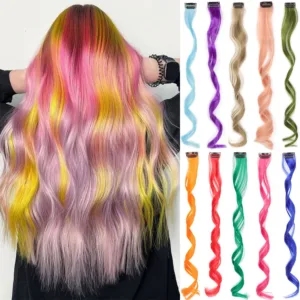 Transforma Tu Look: Extensiones De Cabello Rizado En Tonos Vibrantes.